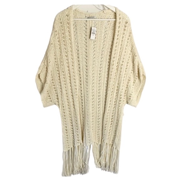 American Eagle NWT Long Cream color Sweater Vest Size Medium - Picture 1 of 5